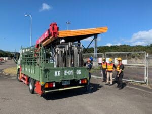 不銹鋼樓梯安裝 戶外不銹鋼樓梯製作 不銹鋼扶手安裝 不銹鋼平台設計 樓梯欄杆訂製