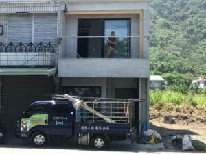 玻璃安裝工程、不銹鋼玻璃扶手、玻璃欄杆安裝、玻璃門窗安裝