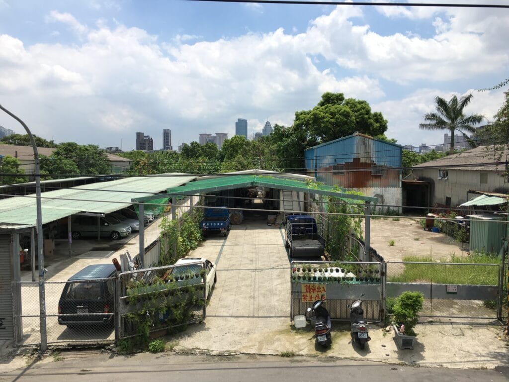偉榤工程 停車場上鉄架綠化 偉榤工程有限公司 精品鋁門窗提供永和鋁門窗,中和鋁門窗,新店鋁門窗,土城鋁門窗 停車場廠商 停車場 紅綠燈 停車場鐵捲門 停車場紅外線感應器 停車場cad 停車場999 停車場 rfid